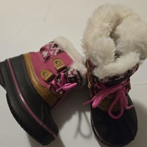 London Fog Size 6 Pink Boots gently worn